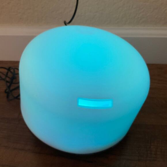 Essential Oil Diffuser, White, Ultrasonic Quiet - Picture 1 of 11